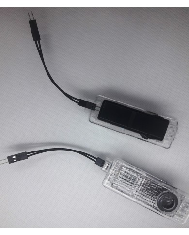 M Performance Logo BMW Araçlar İçin Orjinal Geçmeli Soketli Kapı Altı Led Logo